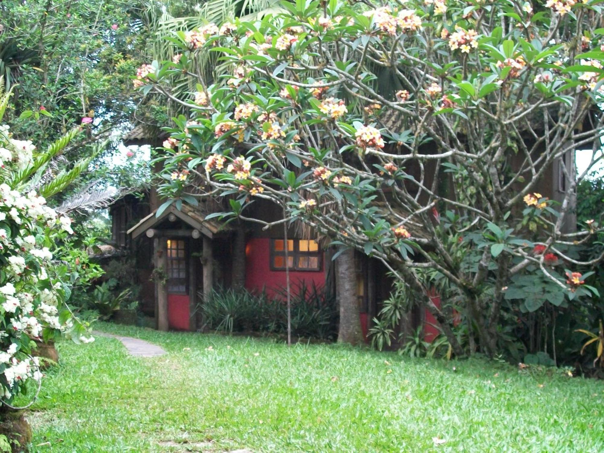 Regina Guest House برايا دو روزا الغرفة الصورة